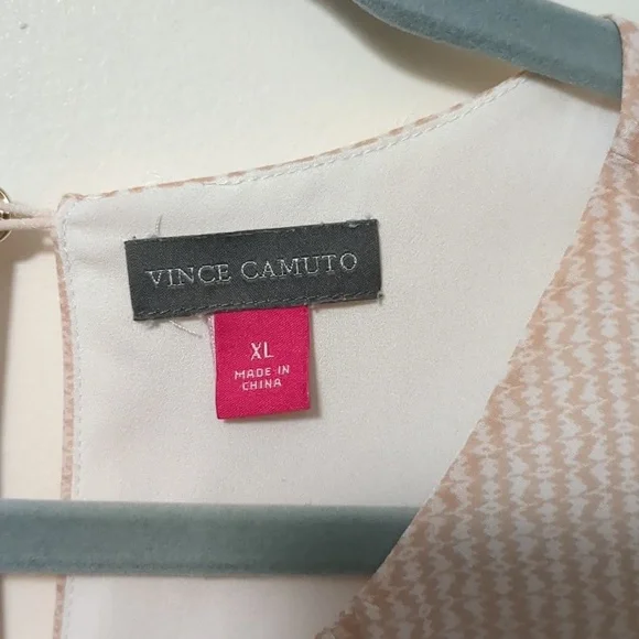 Vince Camuto Top - Picture 4 of 6